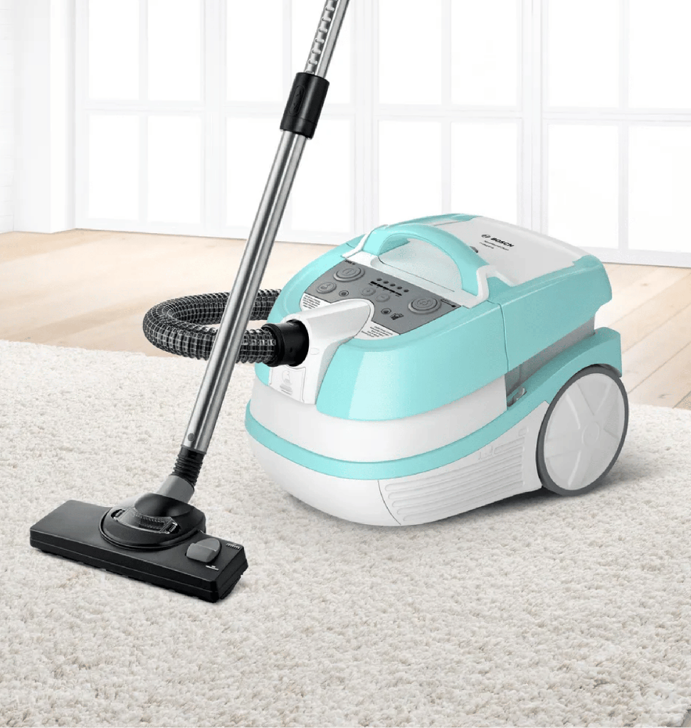 مكنسه بوش 2100 وات مبلل وجافه وفلتر HEPA بولندي BWD420HYG