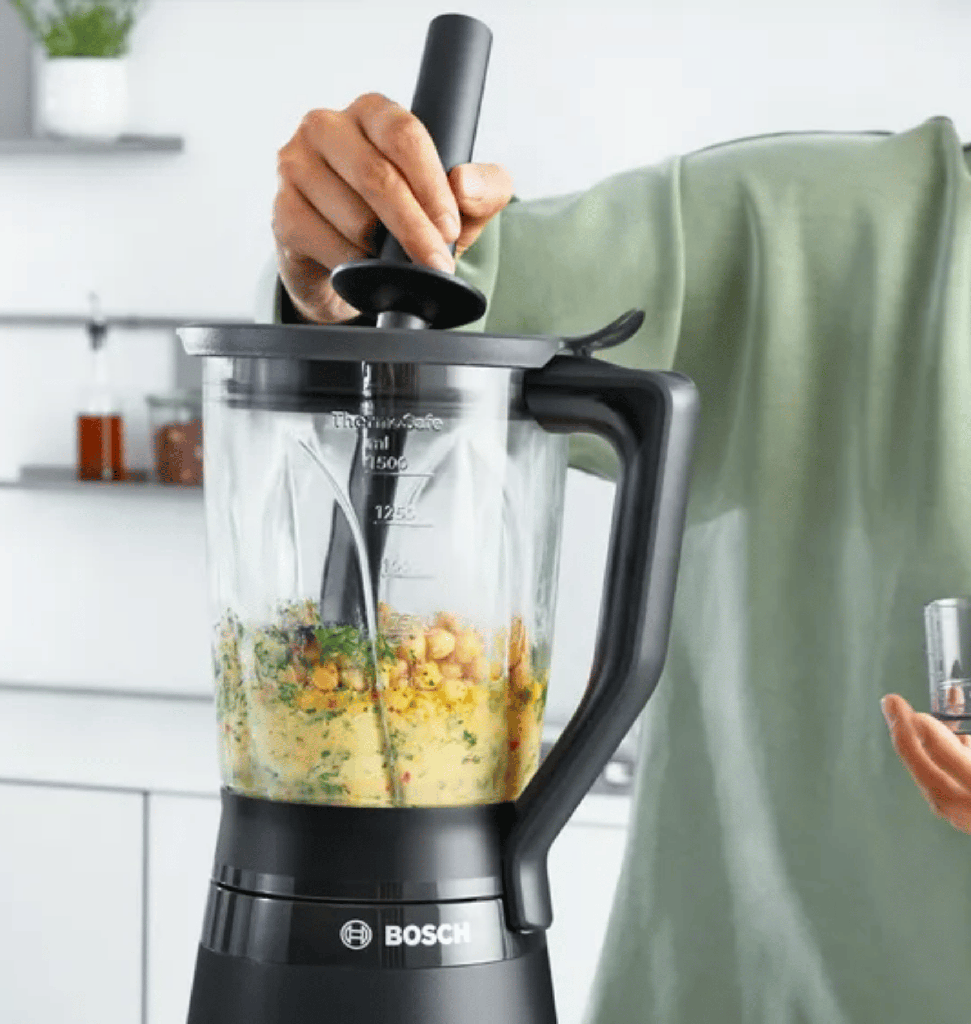 خلاط بوش 1200 وات اسود MMB6172B