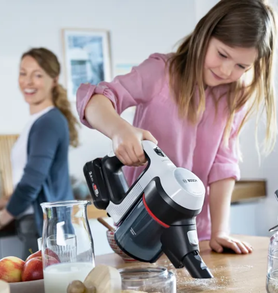 مكنسه بوش لاسلكيه قابله للشحن BCS711XXL